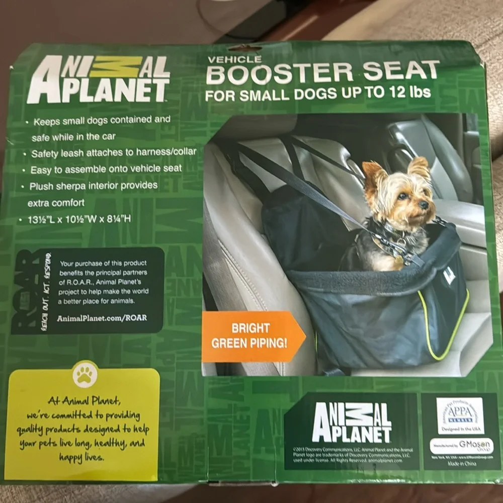 Vehicle booster seat for small dogs up to 12lbs